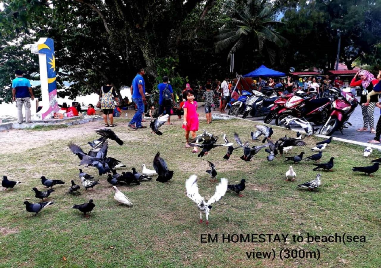 Em Homestay Pekan Pangkor ภายนอก รูปภาพ