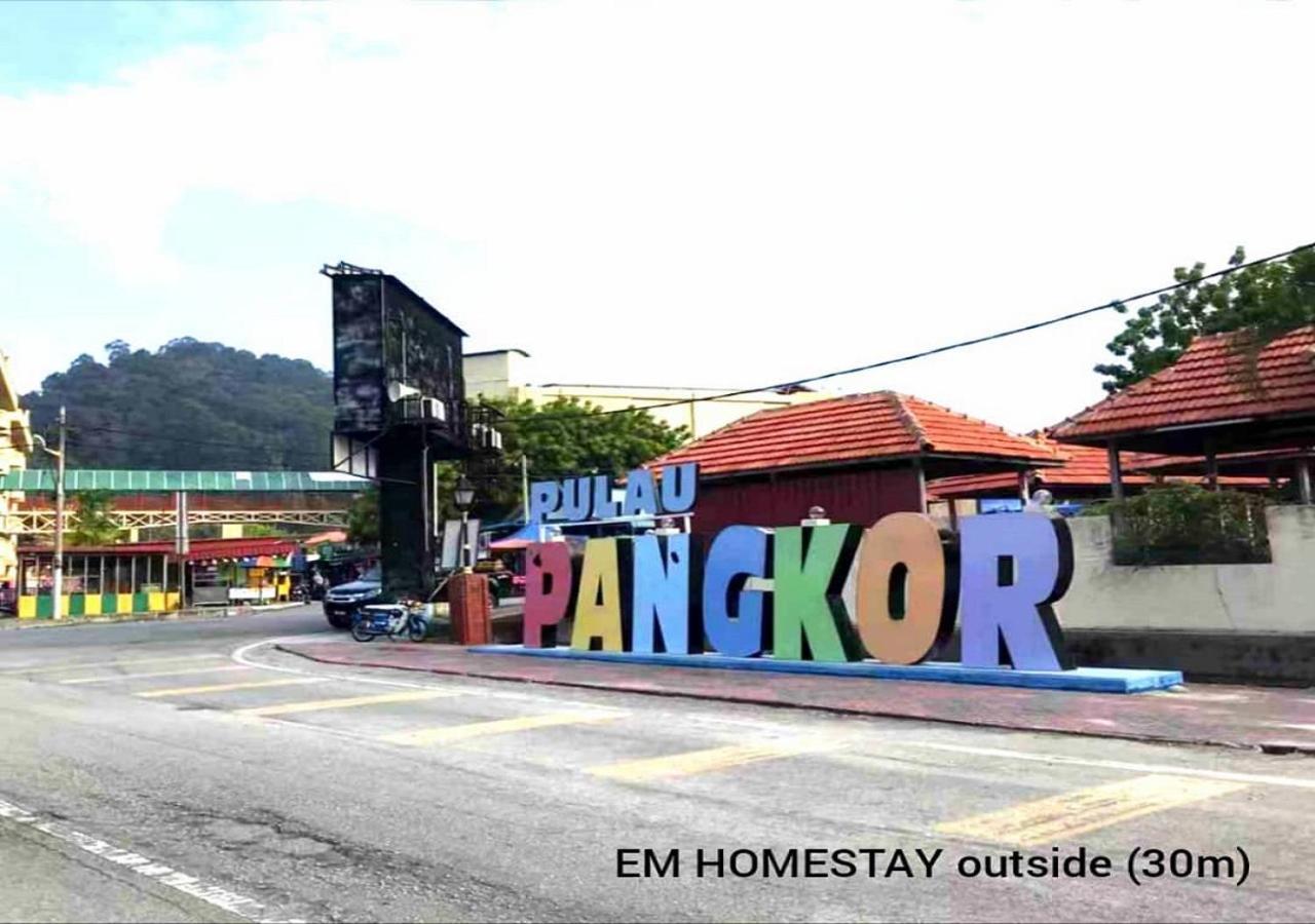 Em Homestay Pekan Pangkor ภายนอก รูปภาพ