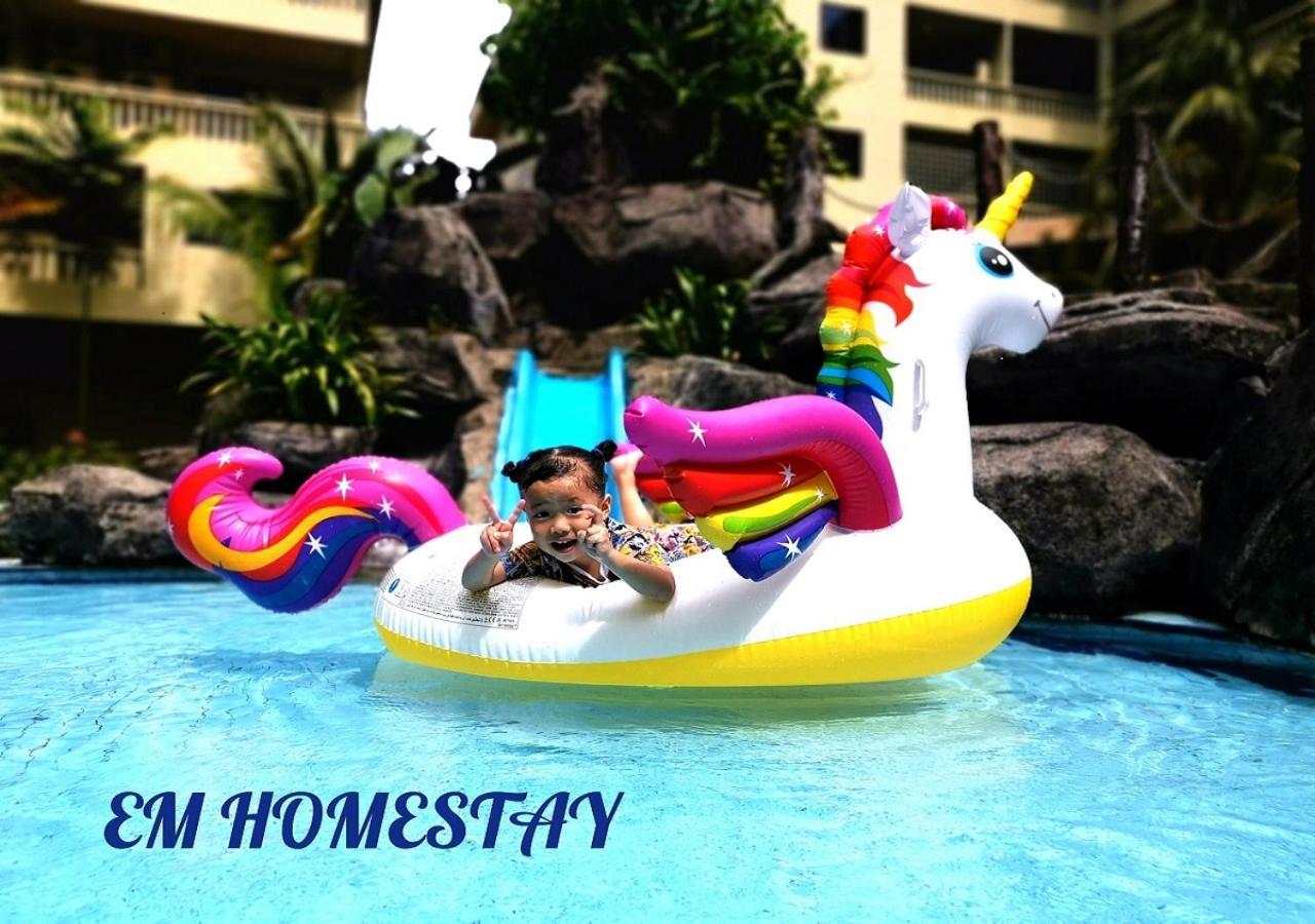 Em Homestay Pekan Pangkor ภายนอก รูปภาพ
